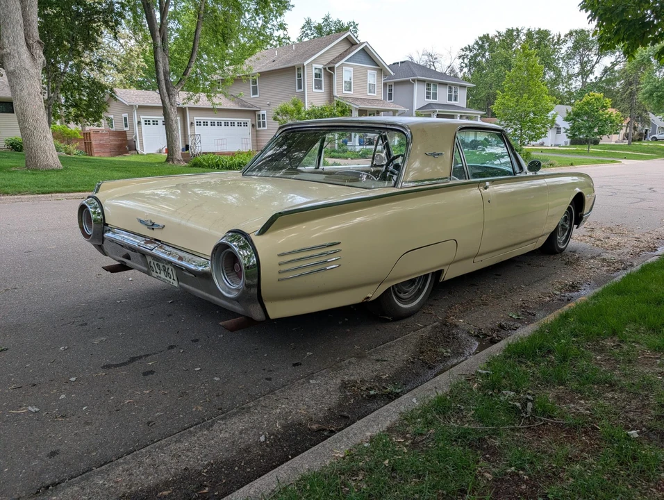1961 Ford Thunderbird 3rd Gen - Image 13 of 31