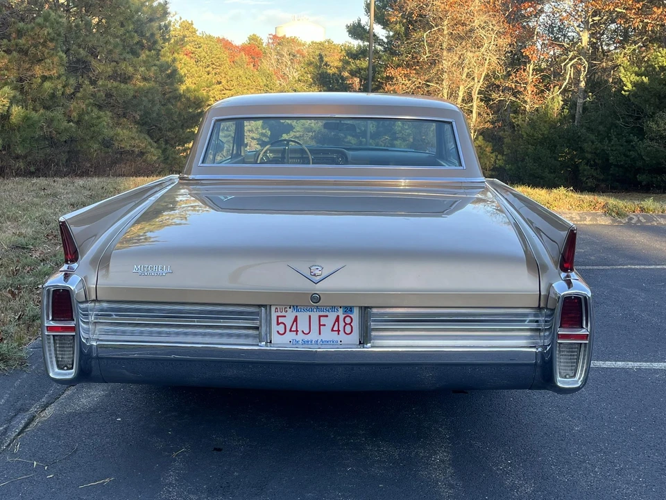 1963 Cadillac Series 62 6th Gen - Image 7 of 31