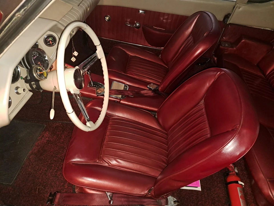 1963 Studebaker Avanti - Image 15 of 31