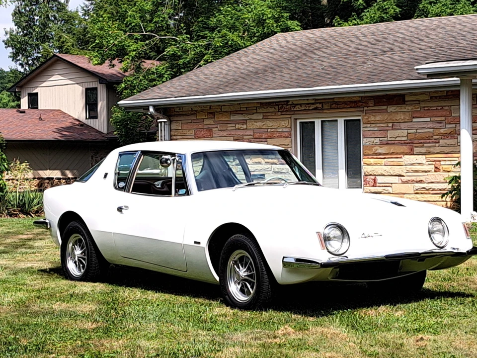 1963 Studebaker Avanti - Image 3 of 31