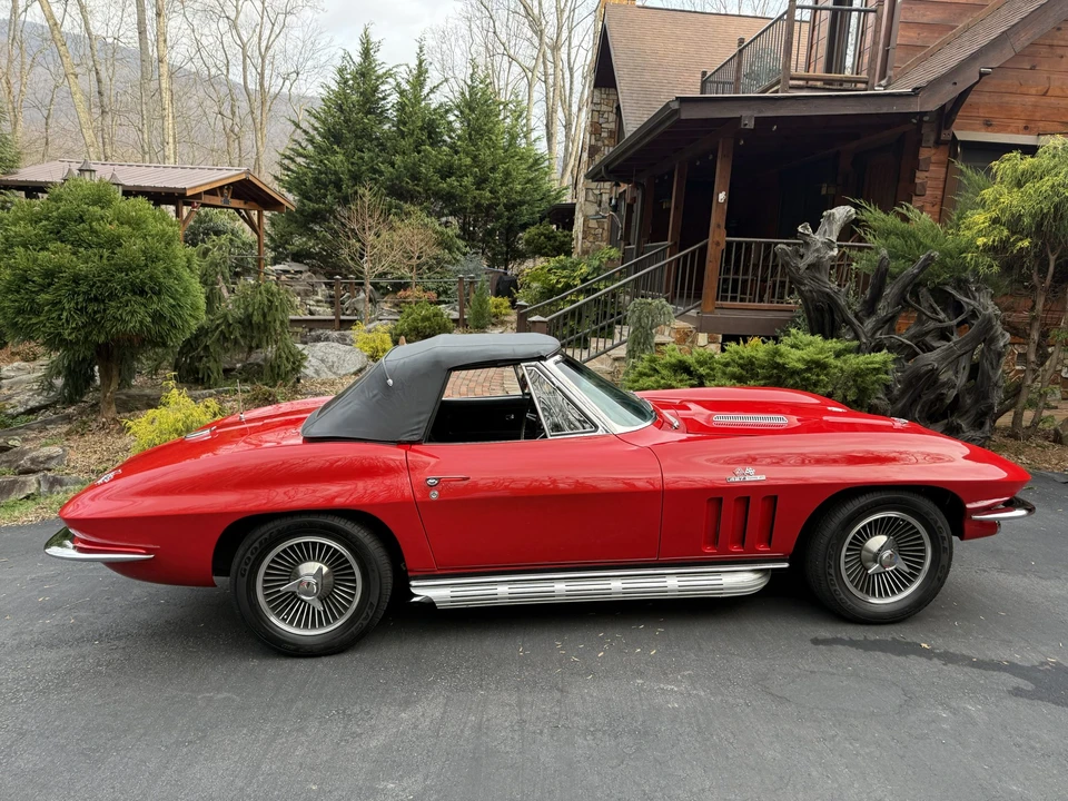 1966 Chevrolet Corvette C2 - Image 27 of 31