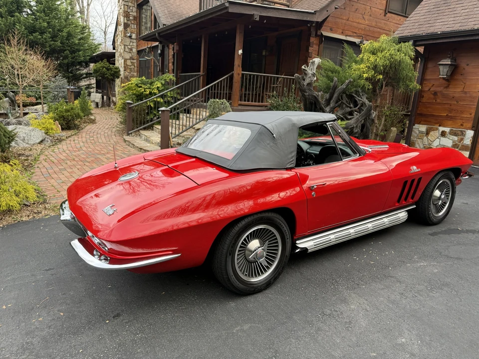 1966 Chevrolet Corvette C2 - Image 28 of 31