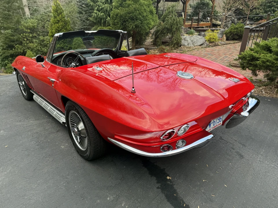 1966 Chevrolet Corvette C2 - Image 13 of 31