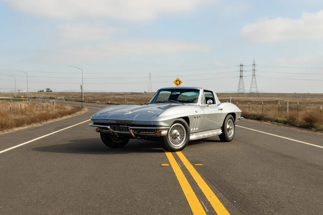 1966 Chevrolet Corvette C2 - Image 13 of 31