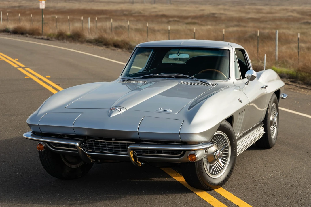 1966 Chevrolet Corvette C2 - Image 25 of 31