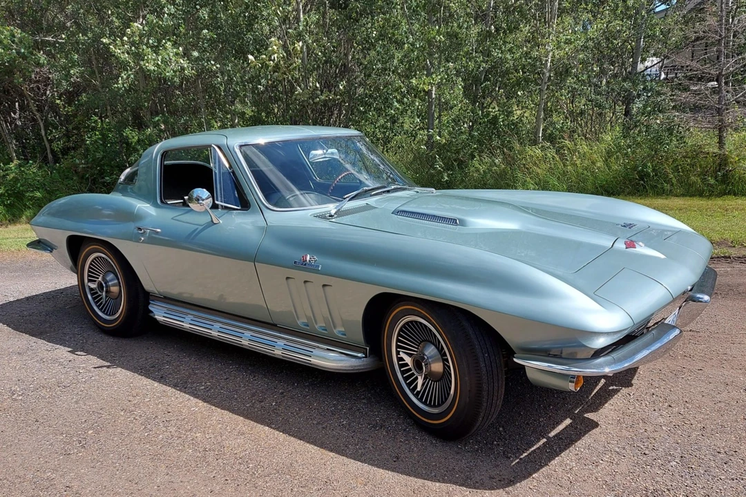 1966 Chevrolet Corvette C2 - Image 1 of 31