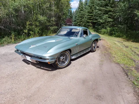 1966 Chevrolet Corvette C2 - Image 3 of 31