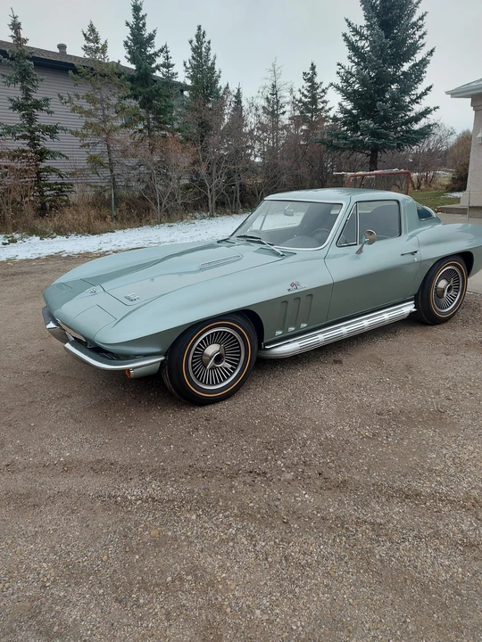 1966 Chevrolet Corvette C2 - Image 6 of 31