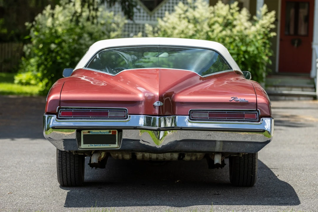 1972 Buick Riviera Boattail 3rd Gen - Image 7 of 31