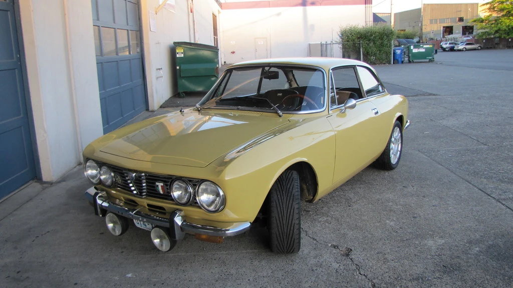 1974 Alfa Romeo 2000 GT Veloce - Image 3 of 31