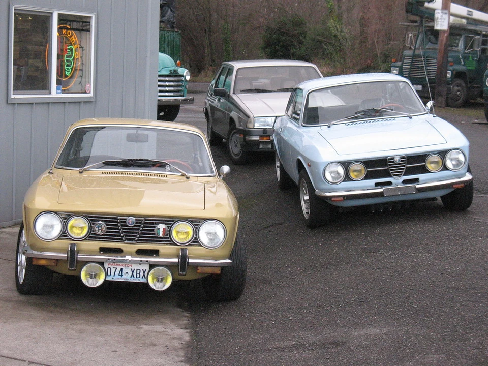 1974 Alfa Romeo 2000 GT Veloce - Image 11 of 31