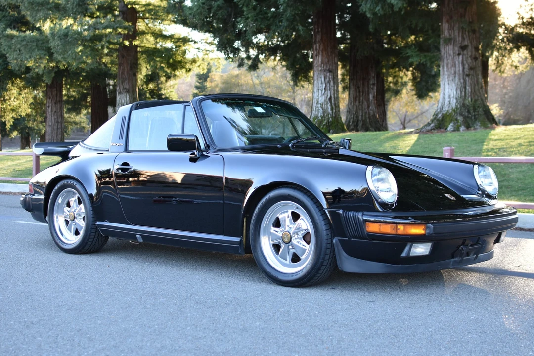 1985 Porsche 911 Carrera 3.2 - Image 2 of 31