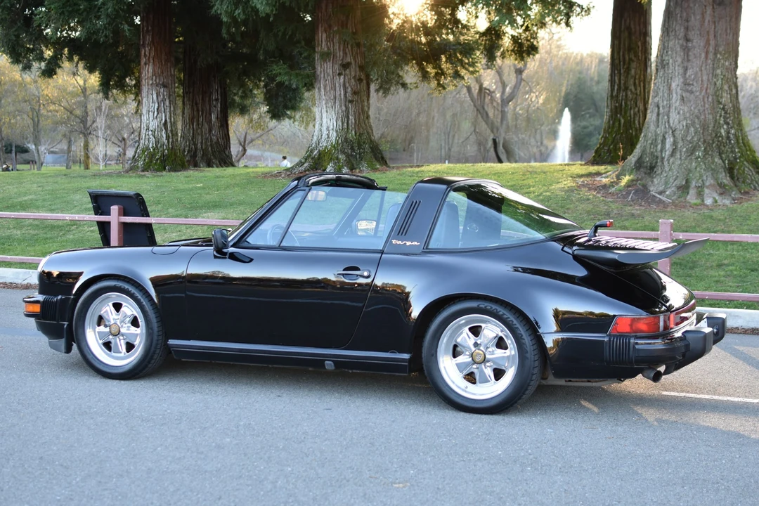 1985 Porsche 911 Carrera 3.2 - Image 6 of 31