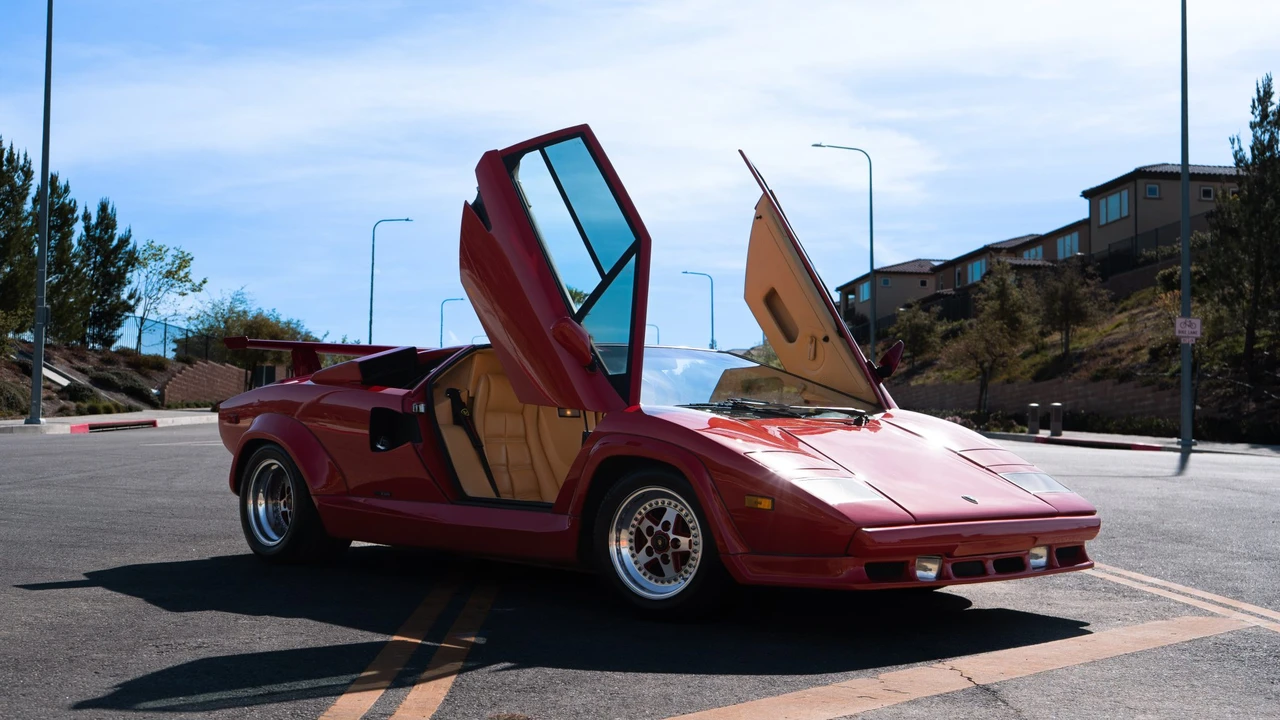 1986 Lamborghini Countach LP5000 Quattrovalvole - Image 30 of 31