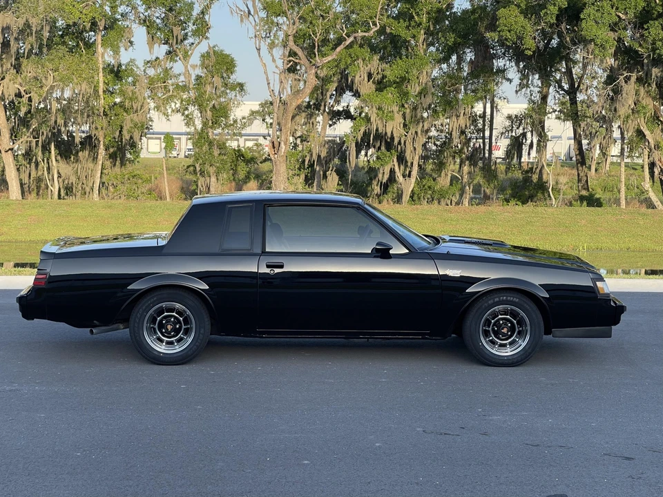 1987 Buick Grand National - Image 10 of 31