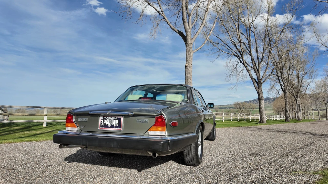 1987 Jaguar XJ Series 3 - Image 14 of 31