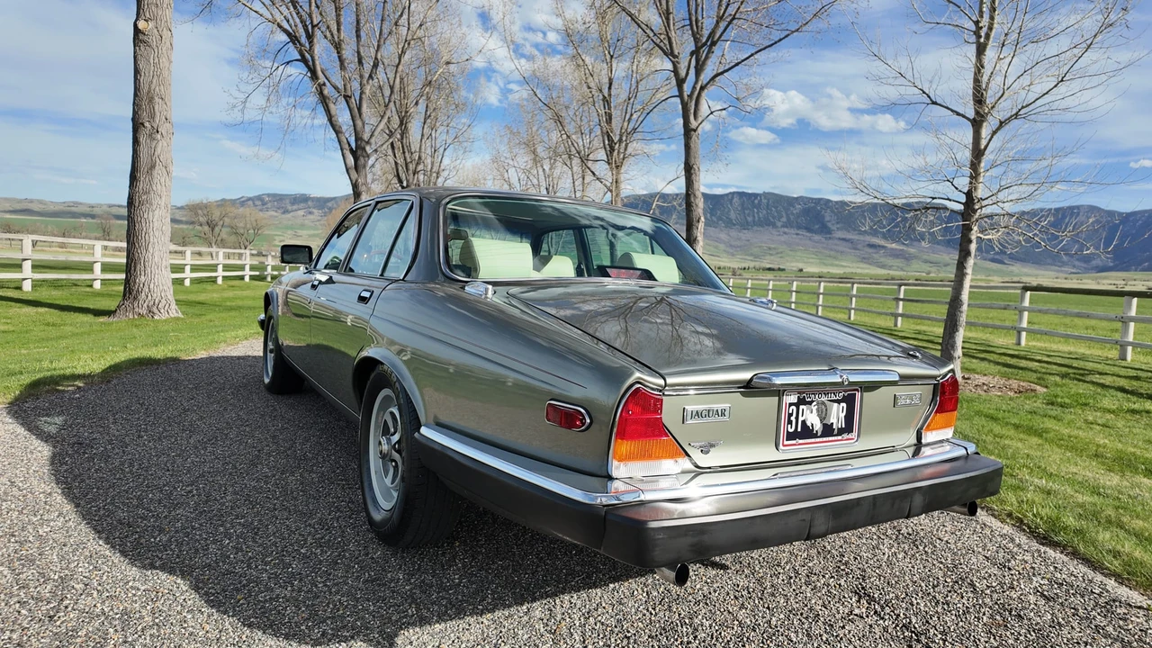 1987 Jaguar XJ Series 3 - Image 11 of 31