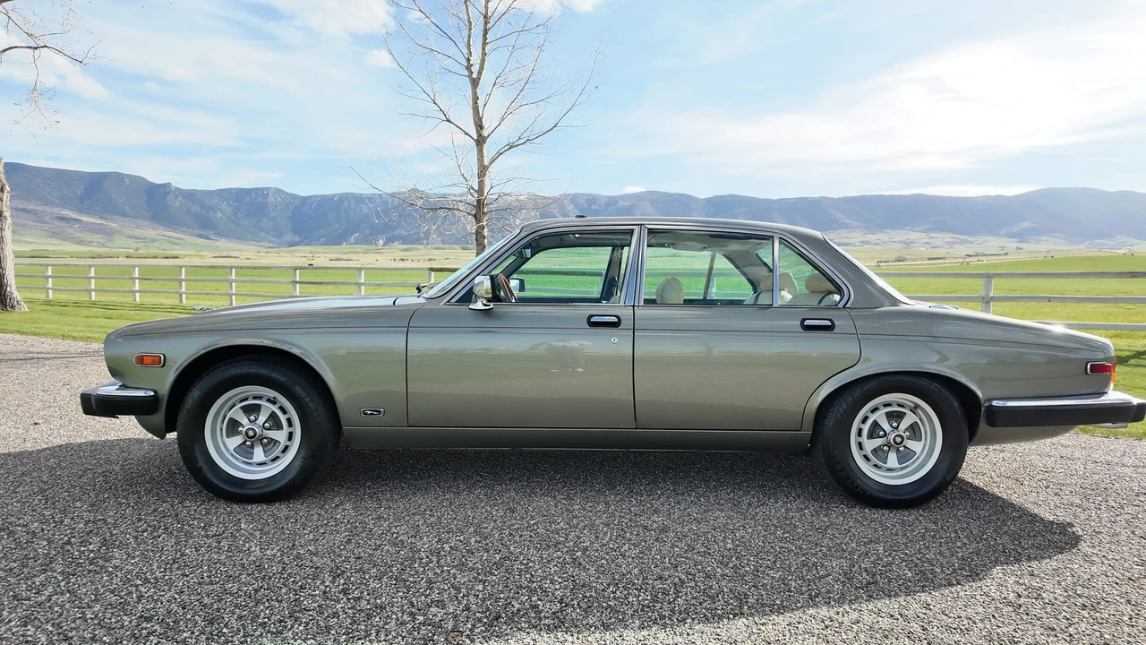 1987 Jaguar XJ Series 3 - Image 7 of 31