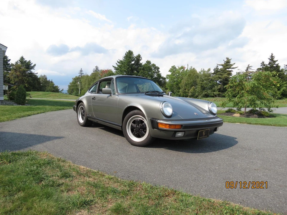 1987 Porsche 911 Carrera 3.2 - Image 17 of 31