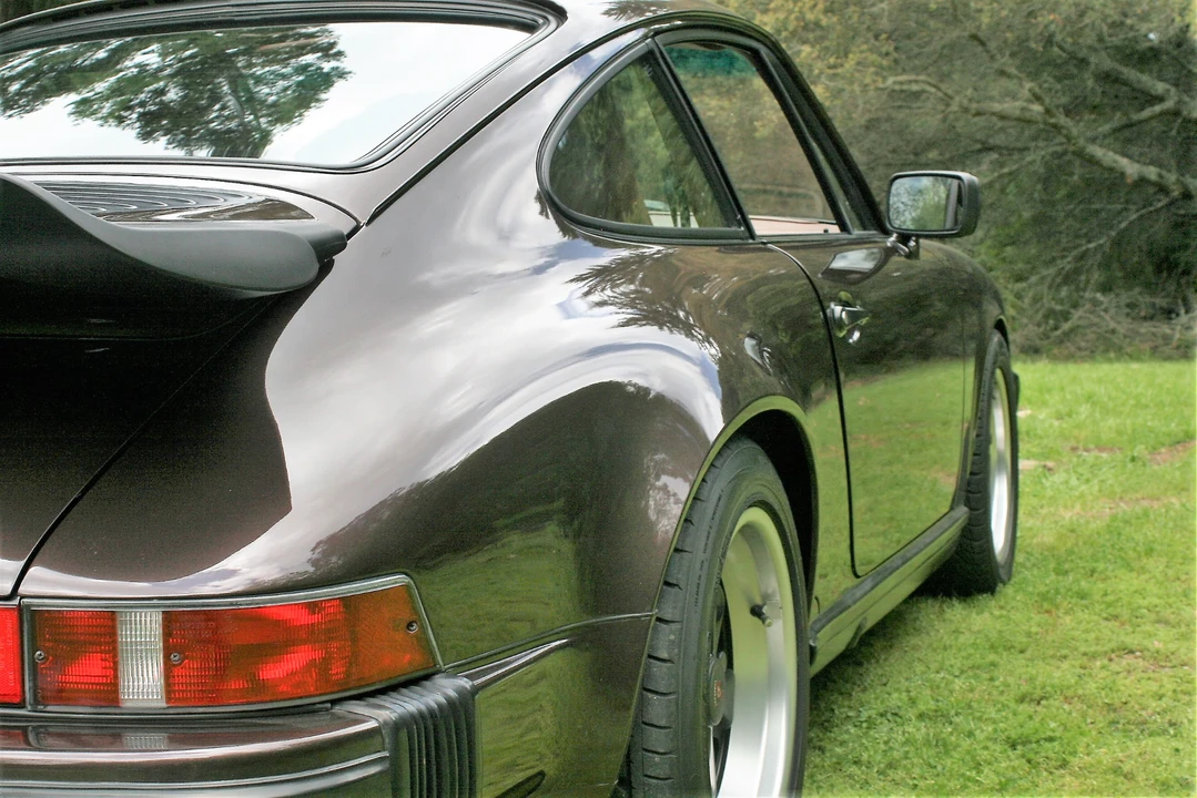 1987 Porsche 911 Carrera 3.2 - Image 29 of 31