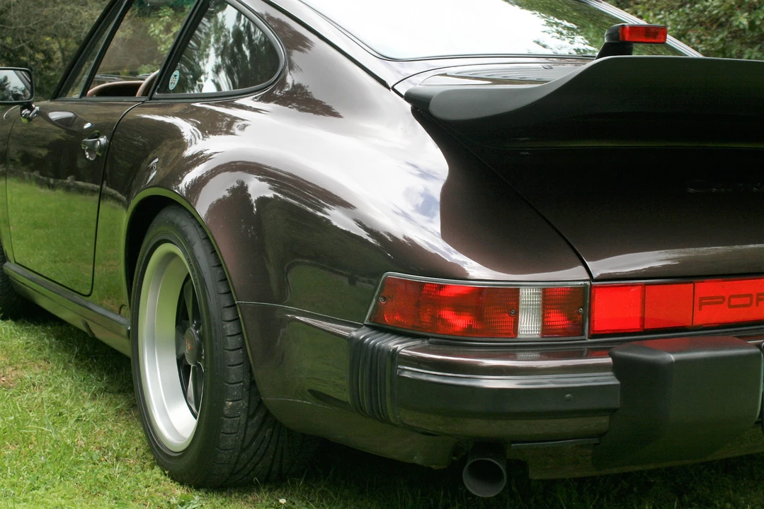 1987 Porsche 911 Carrera 3.2 - Image 28 of 31