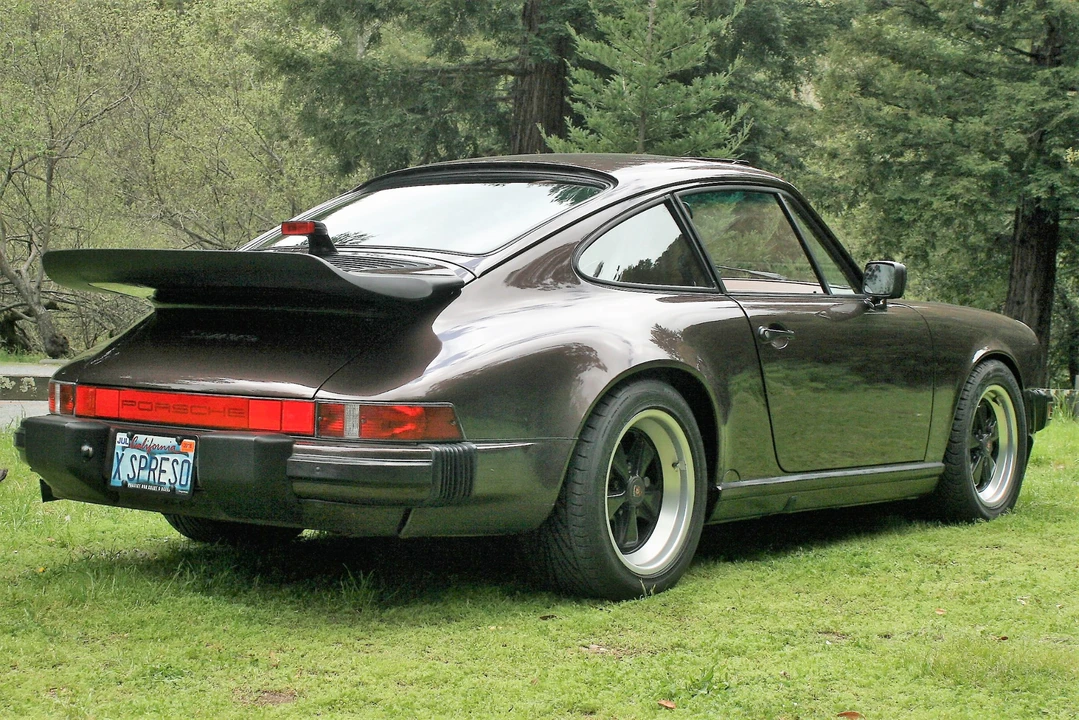 1987 Porsche 911 Carrera 3.2 - Image 15 of 31