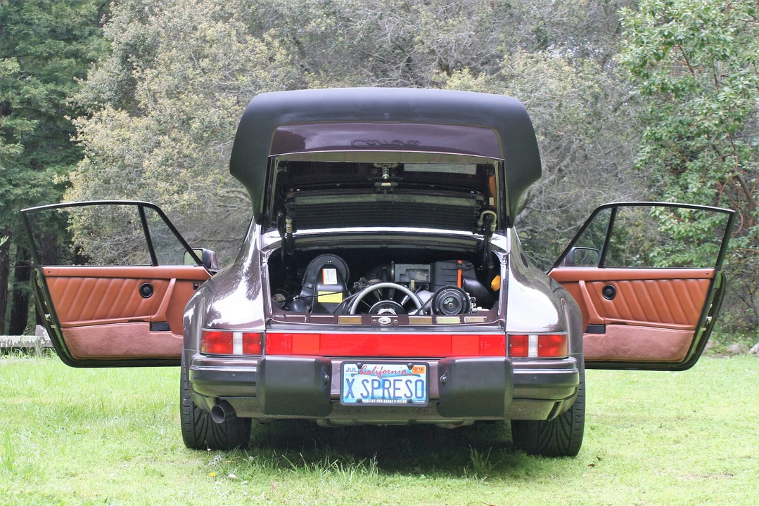 1987 Porsche 911 Carrera 3.2 - Image 16 of 31