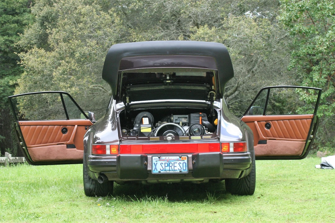 1987 Porsche 911 Carrera 3.2 - Image 19 of 31