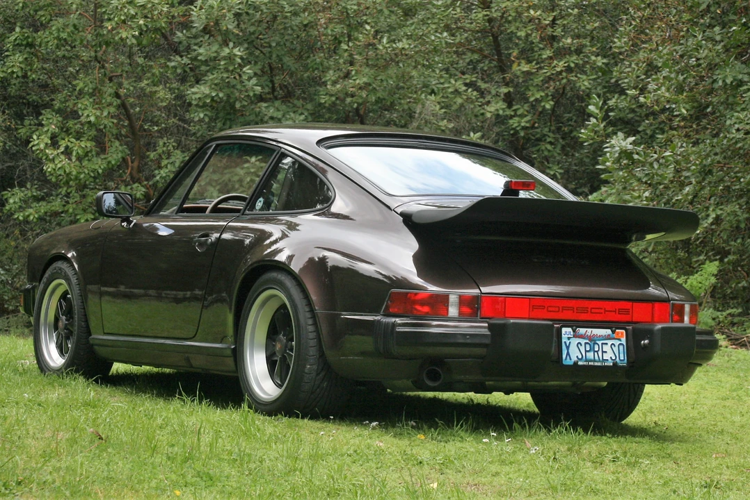 1987 Porsche 911 Carrera 3.2 - Image 11 of 31