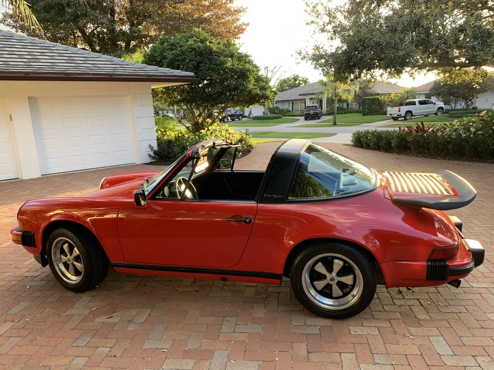 1988 Porsche 911 Carrera 3.2 - Image 10 of 31