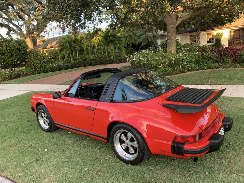 1988 Porsche 911 Carrera 3.2 - Image 11 of 31