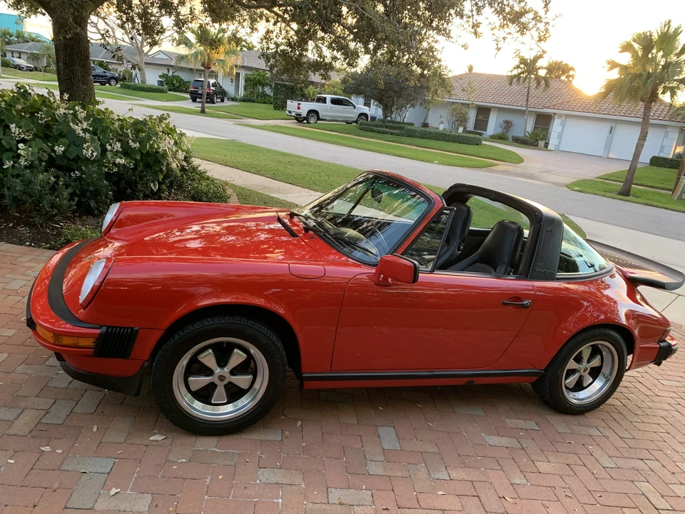1988 Porsche 911 Carrera 3.2 - Image 6 of 31