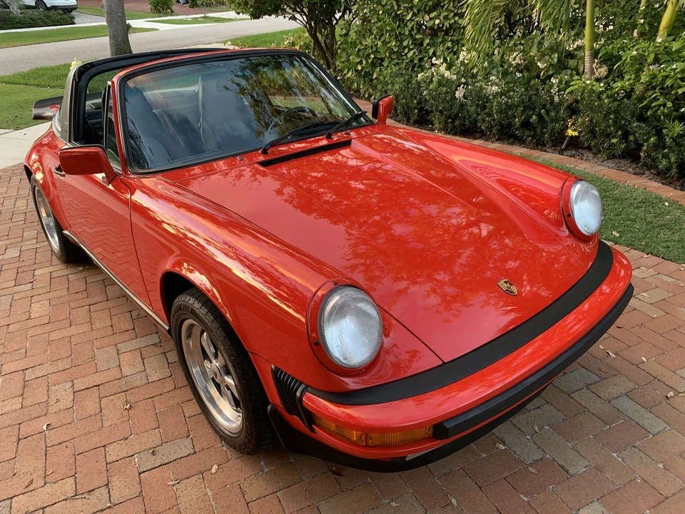 1988 Porsche 911 Carrera 3.2 - Image 28 of 31