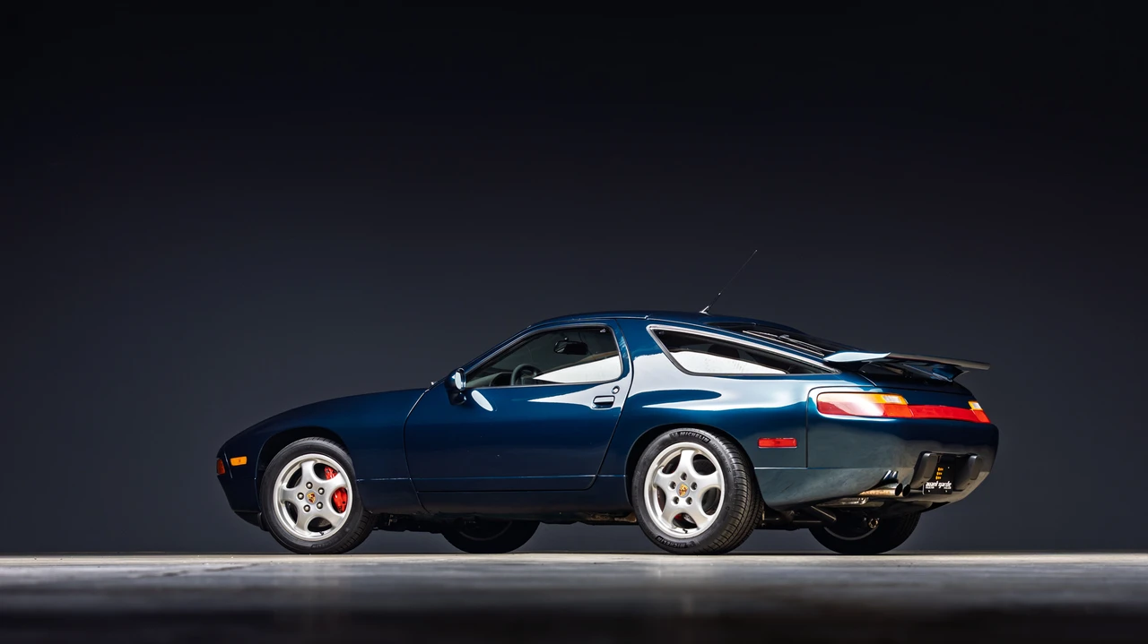 1993 Porsche 928 GTS - Image 16 of 31