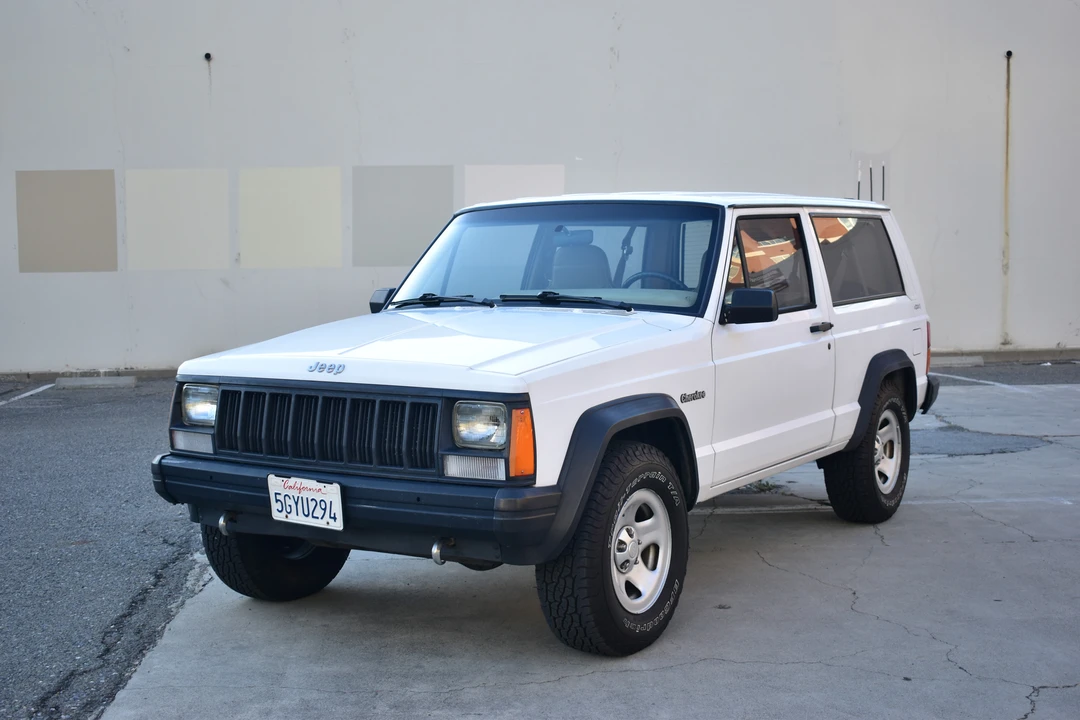 1995 Jeep XJ Cherokee - Image 10 of 31