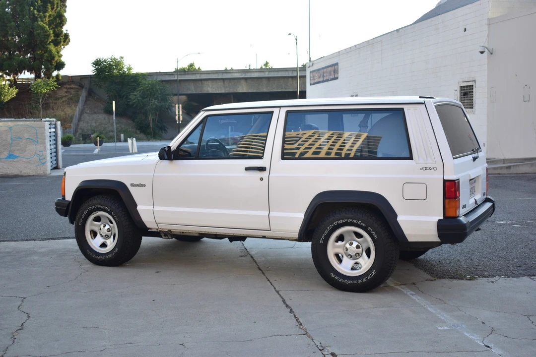 1995 Jeep XJ Cherokee - Image 18 of 31