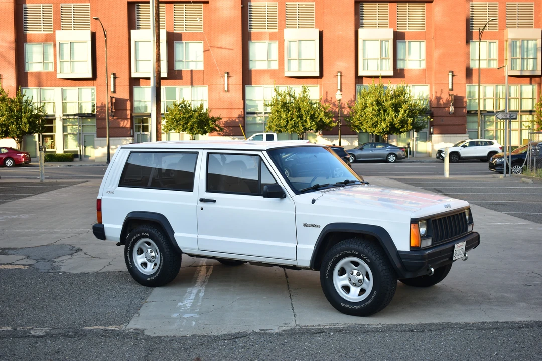 1995 Jeep XJ Cherokee - Image 3 of 31