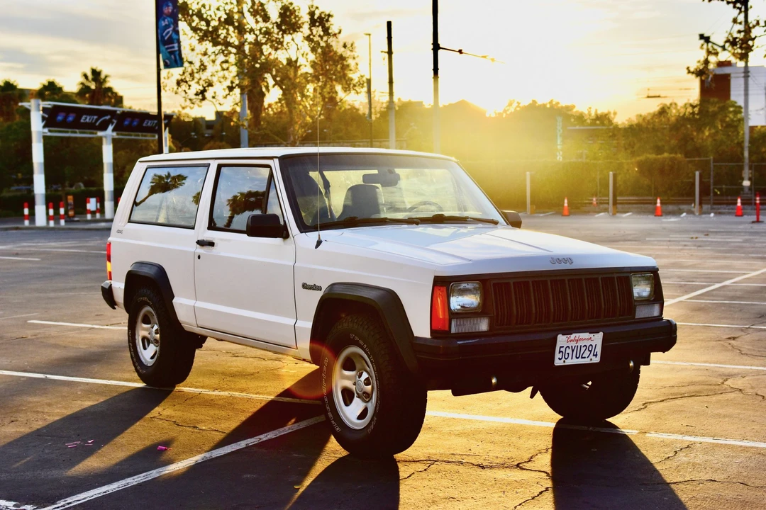1995 Jeep XJ Cherokee - Image 28 of 31