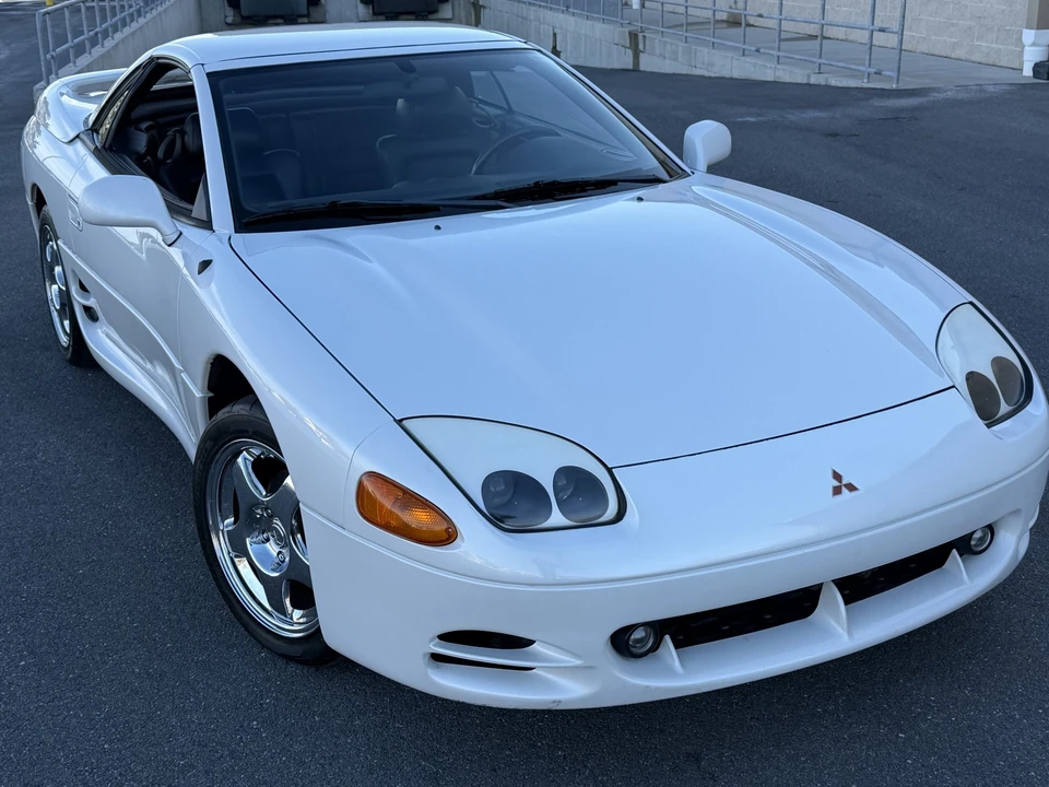 1995 Mitsubishi 3000GT Series 2 - Image 16 of 31