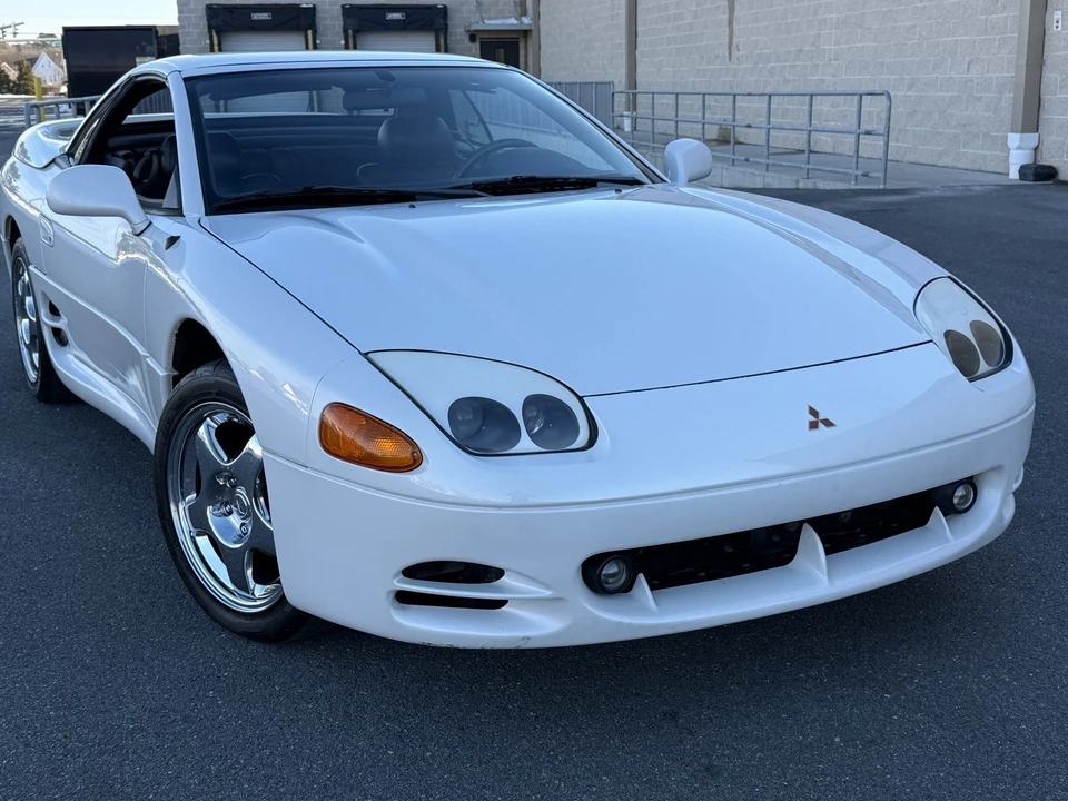 1995 Mitsubishi 3000GT Series 2 - Image 17 of 31