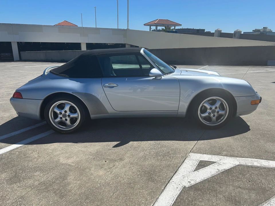 1995 Porsche 993 Carrera - Image 8 of 31