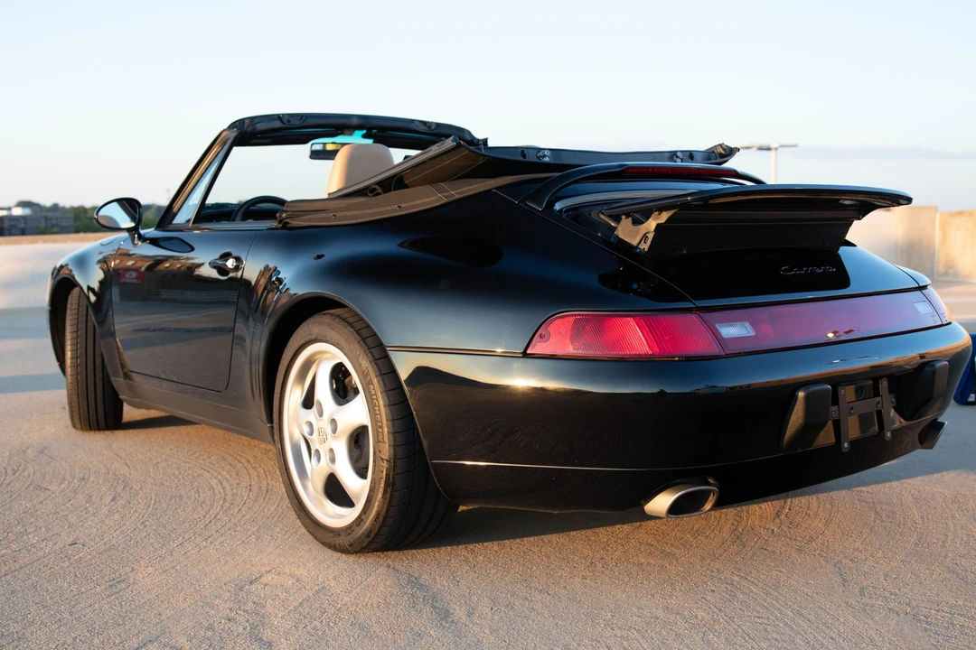 1996 Porsche 993 Carrera - Image 8 of 31