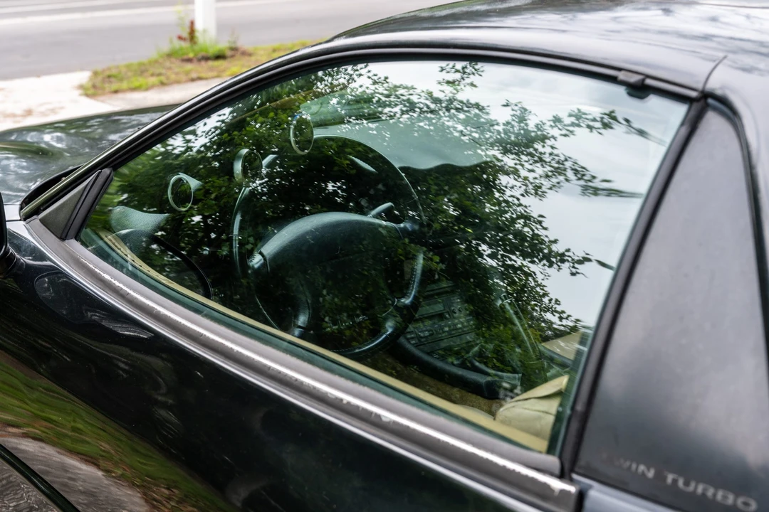 1998 Mitsubishi 3000GT Series 3 - Image 22 of 31