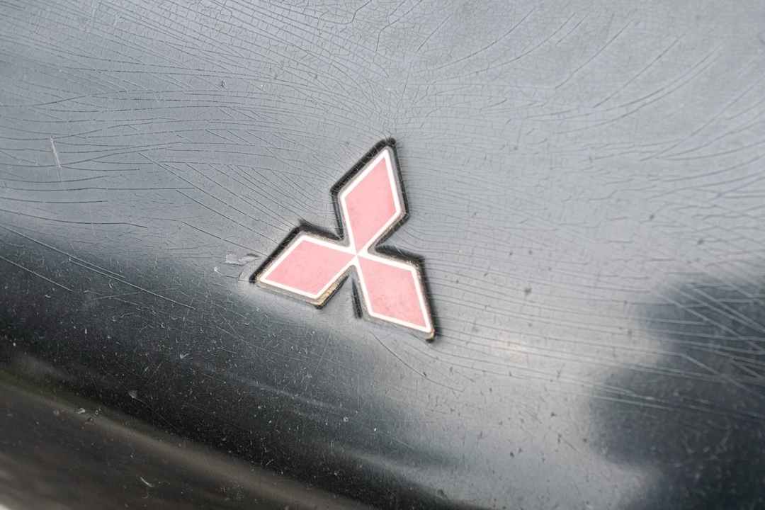 1998 Mitsubishi 3000GT Series 3 - Image 14 of 31