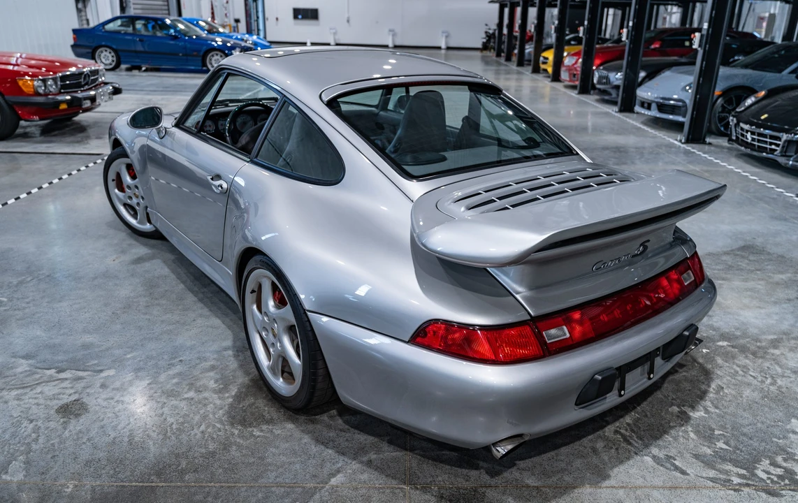 1998 Porsche 993 Carrera 4S - Image 25 of 31