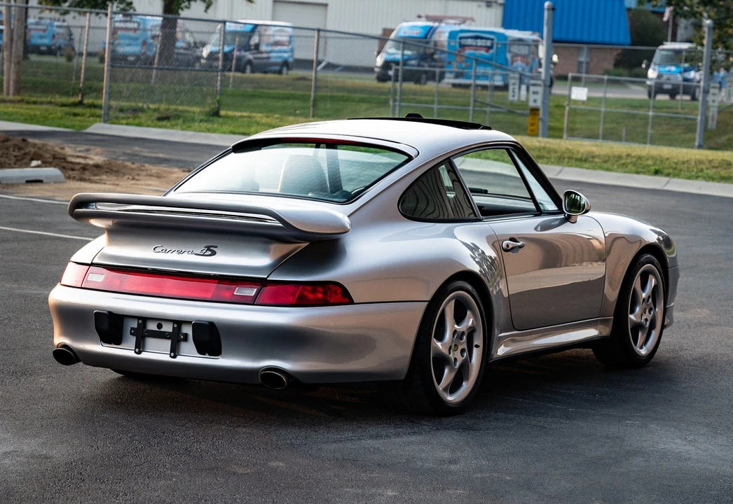 1998 Porsche 993 Carrera 4S - Image 12 of 31