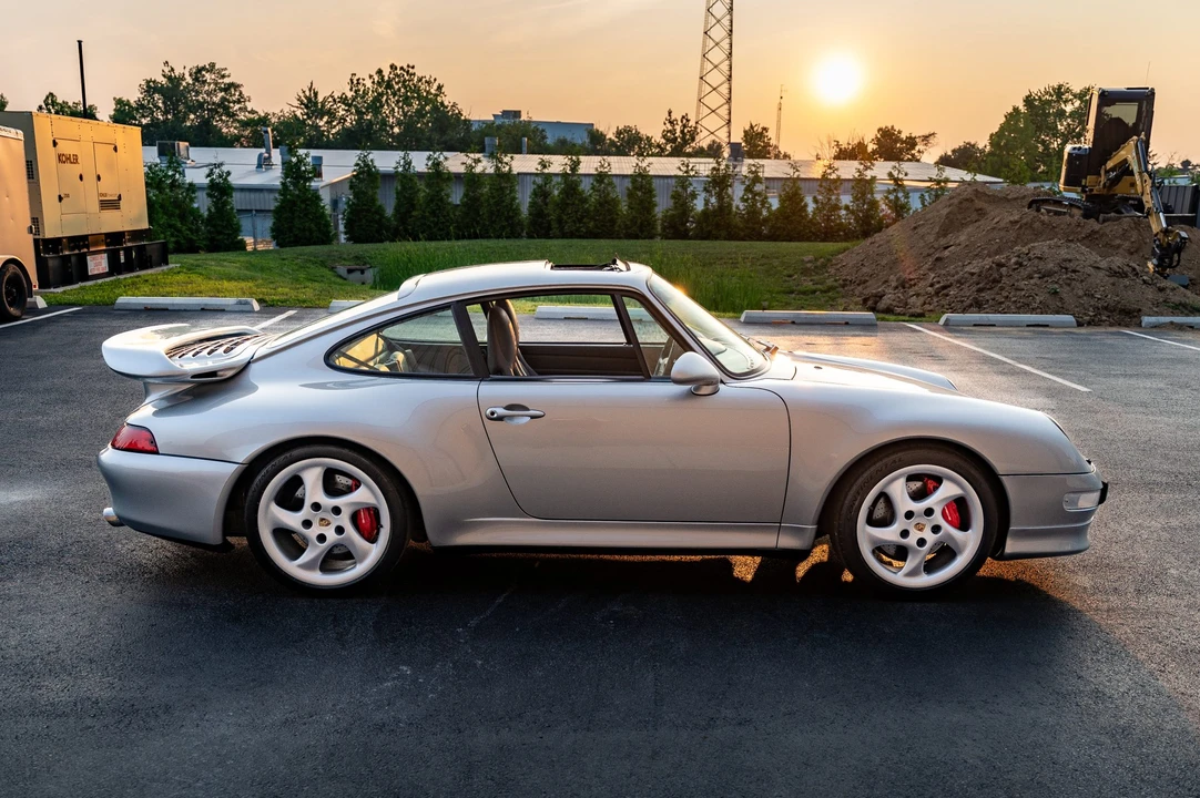1998 Porsche 993 Carrera 4S - Image 14 of 31