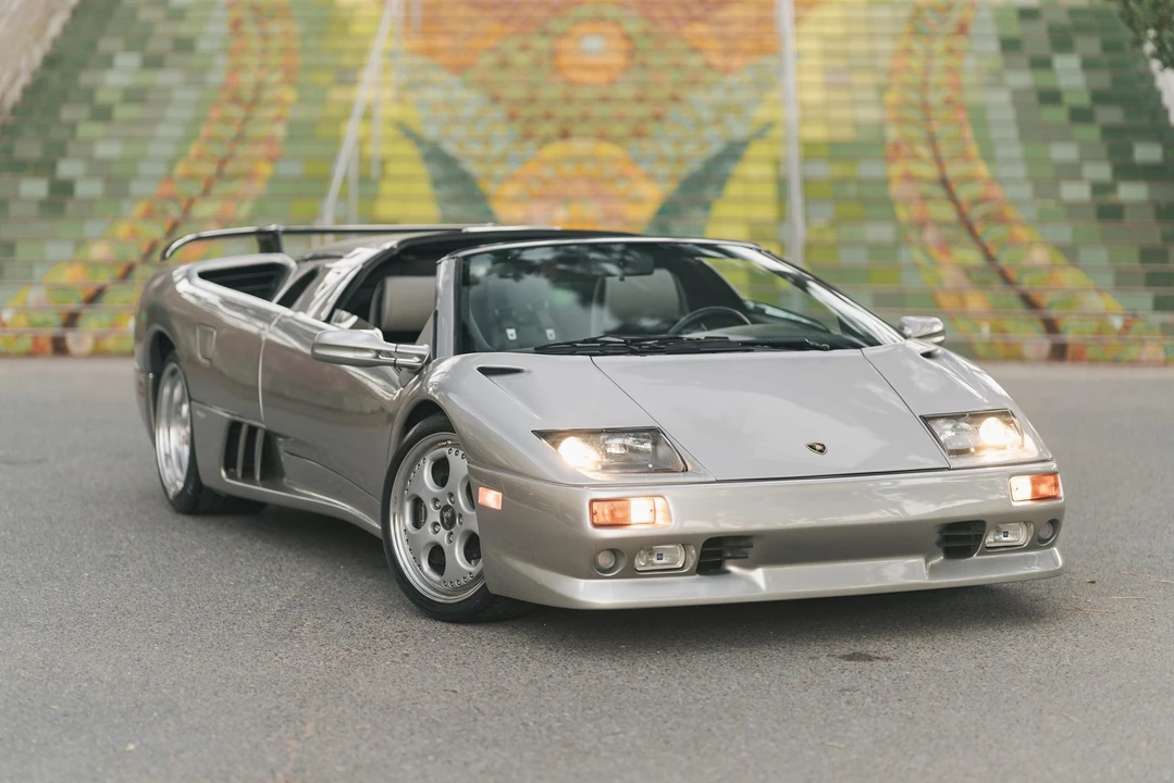 1999 Lamborghini Diablo VT - Image 2 of 31