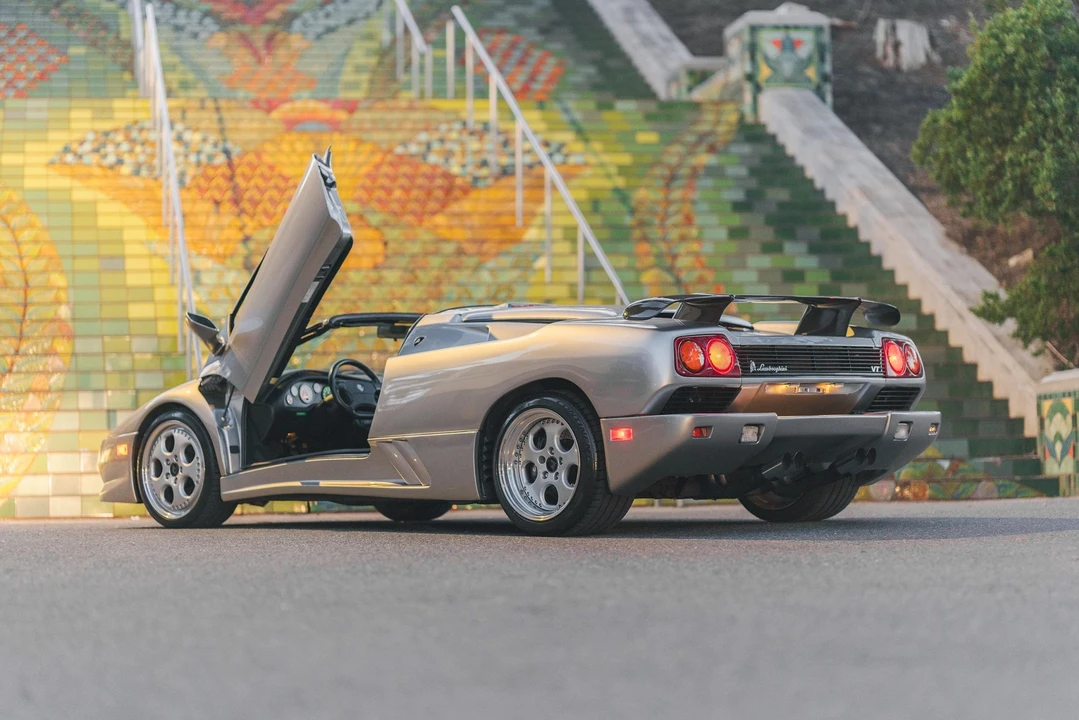 1999 Lamborghini Diablo VT - Image 18 of 31