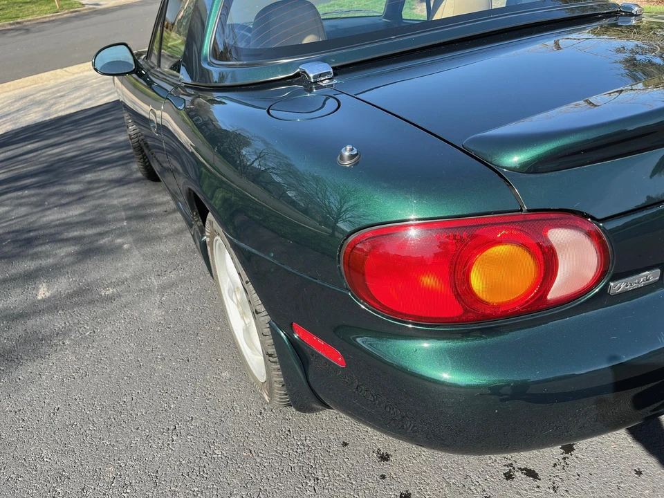 1999 Mazda NB MX-5 Miata - Image 16 of 31